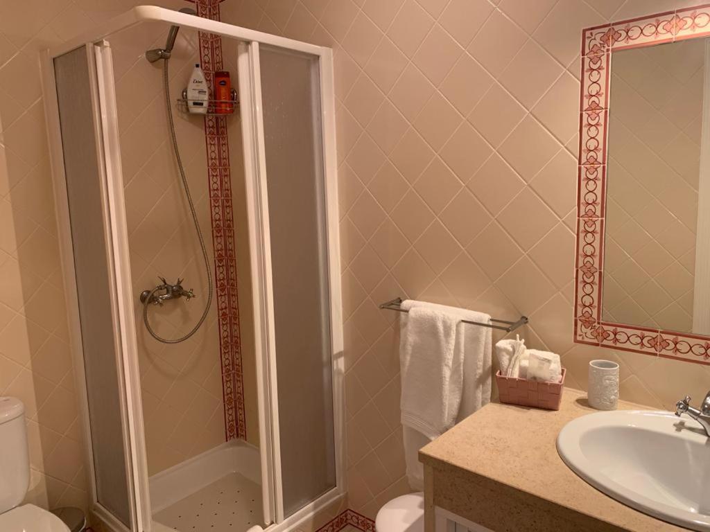 Casa Roseiras Сasa de vacaciones Ferragudo (Faro)